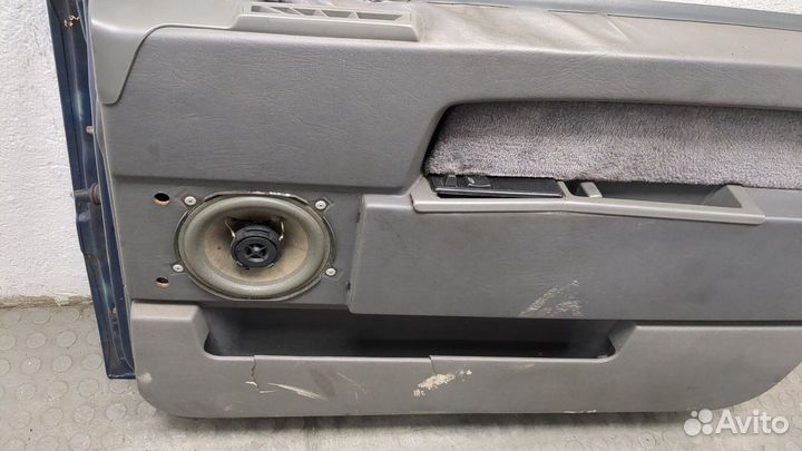 Дверь боковая правая передняя Volvo 940