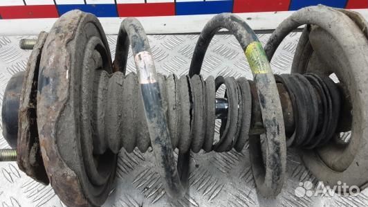 Стойка передняя левая nissan X-trail T30 (6DN16K50