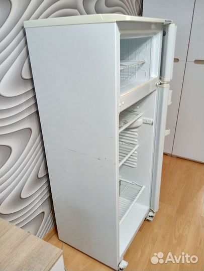 Холодильник атлант бу