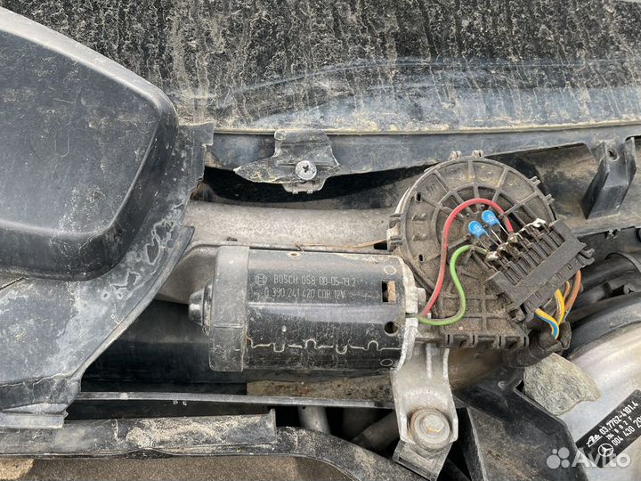 Трапеция дворников w210 w140 w203 w202 w220