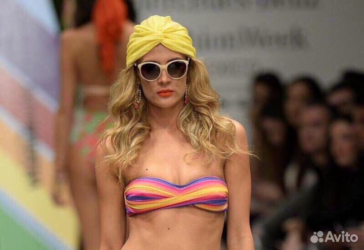 Чалма и брошки