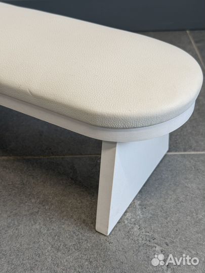 Маникюрная подставка для рук