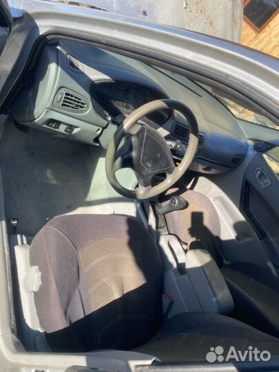 Mitsubishi Galant 8 американка 2003 год Запчасти