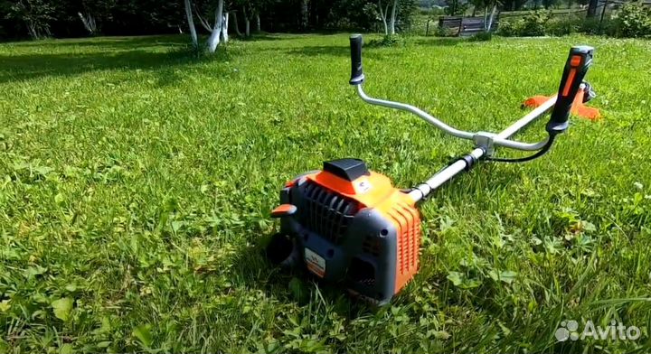 Бензиновый триммер Villartec сb252