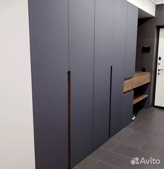 Современные шкафы в прихожую на заказ