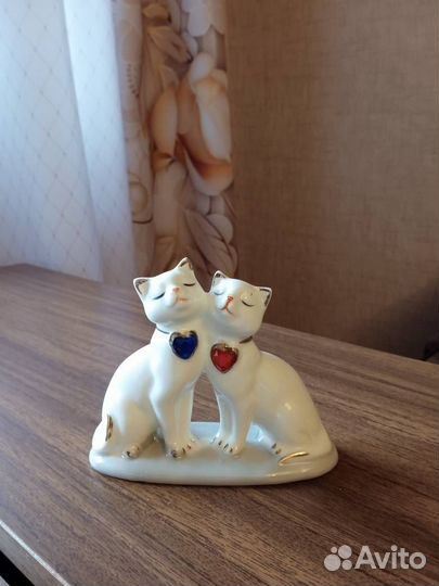 Фигурки кошек сувенирные