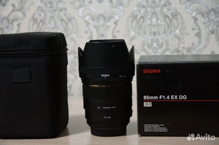 Объектив Sigma 85mm F1.4 EX DG sony A