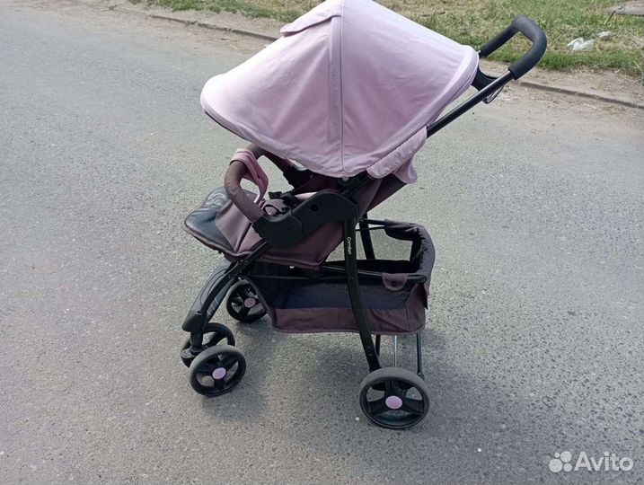 Прогулочная коляска новая
