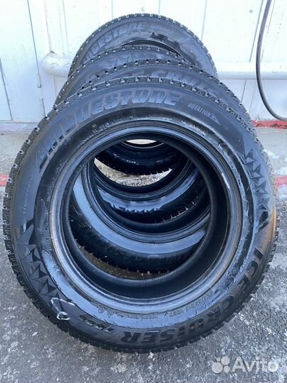 Bridgestone Ice Cruiser 7000 225/65 R17 106T