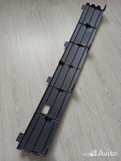 Заглушка оригинал, в бампер Polo Sedan