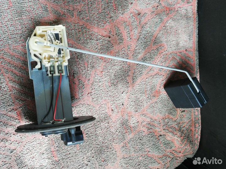 Датчик уровня топлива Мазда CX-7