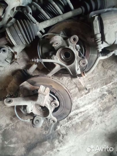 Ниссан альмера классик кулак передний