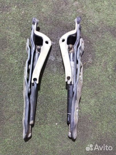 Петли крышки багажника задние Bmw 5-Series E39