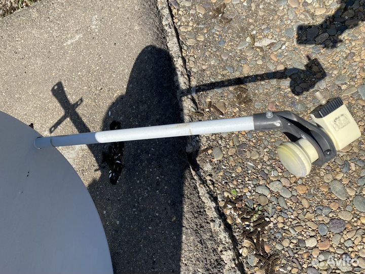 Спутниковая тарелка