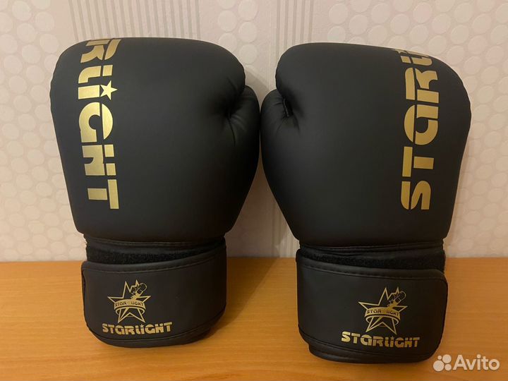 Боксерские перчатки 14 унций