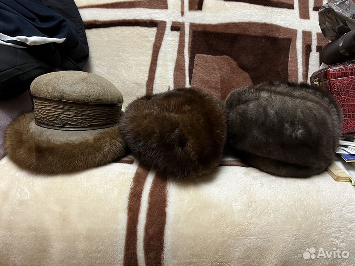 Норковые шапки, норковый берет, шапка из каракуля