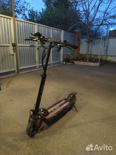 Электросамокат Kugoo M4