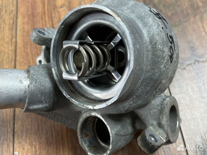 Porsche Cayenne 957 Корпус термостата 4.8л M48.51