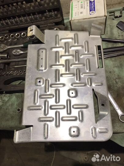 Накладка пола опора для ног справа Mercedes W220