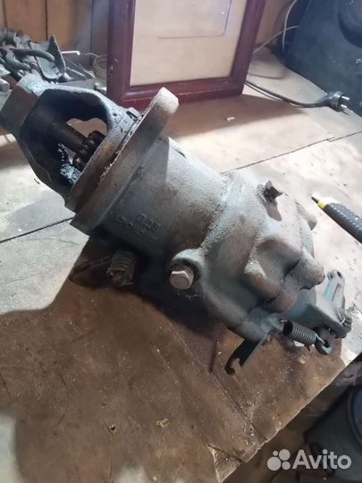 Стартер и привод на трактор