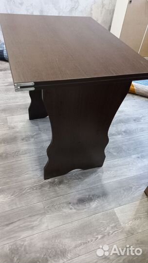 Кухонный стол