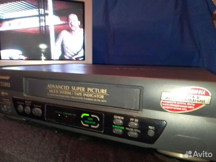 Видеомагнитофон sharp 135RU