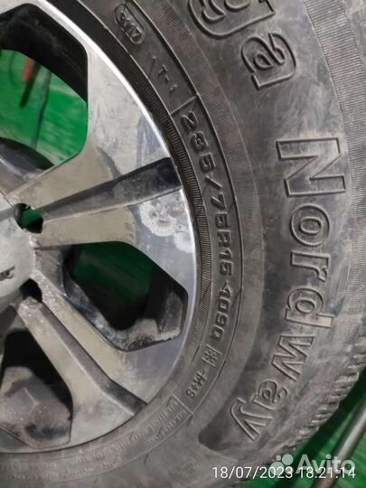 Колеса в сборе r15 зимние на паджеро2 4шт с дискам