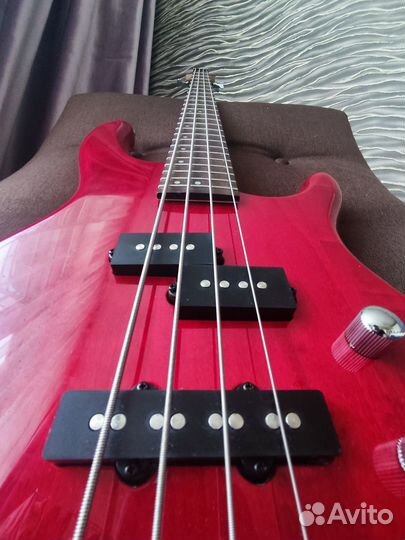 Бас гитара