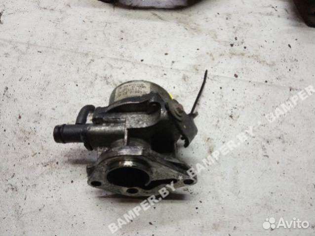 Насос вакуумный Renault Megane 3 8201005306B
