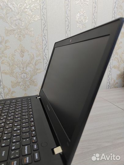 Ноутбук Lenovo