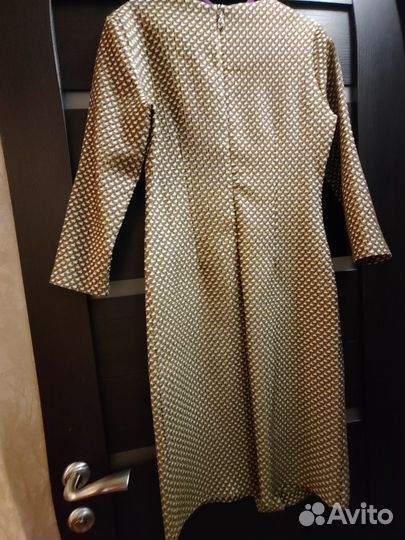 Брендовое красивое платье для стильных