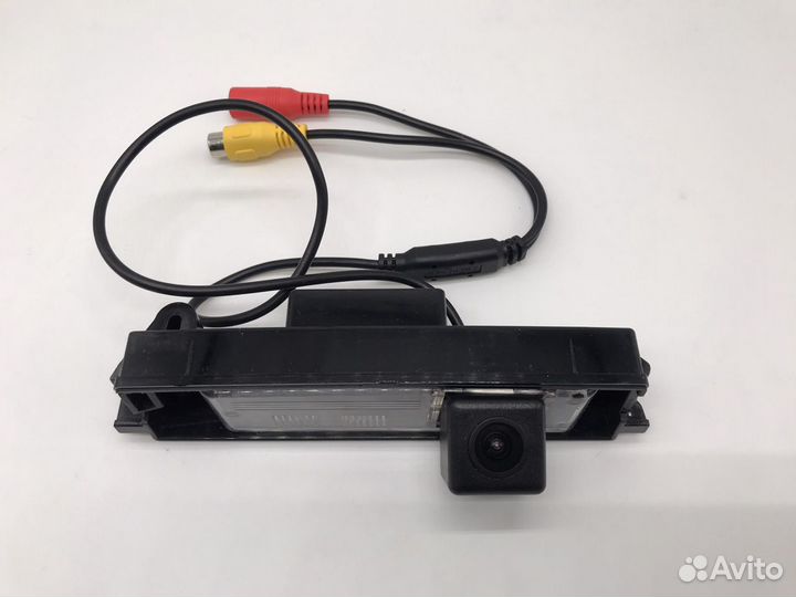 Штатная камера заднего вида Toyota RAV4 06-13