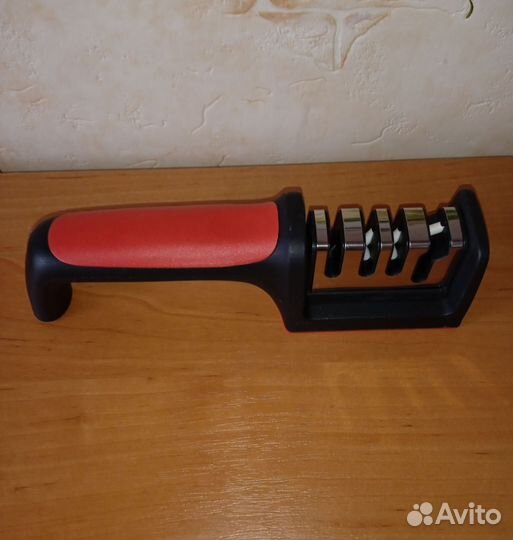 Профессиональная точилка 4-х секционная