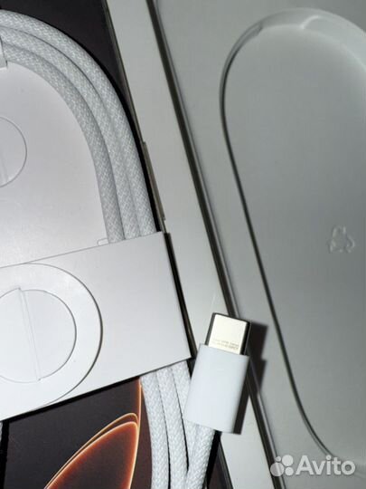 Оригинальный плетенный кабель от iPhone 16pro max