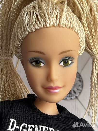Кукла 90 типа барби