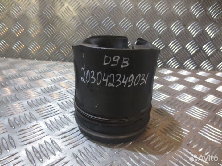 Поршень Volvo 20465939