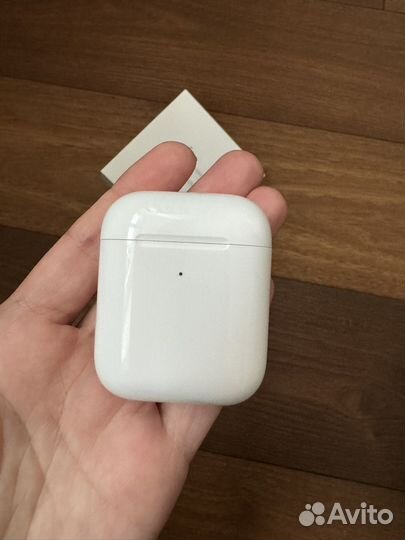 Airpods 2, оригинал, б/у