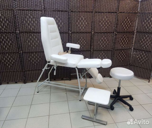 Педикюрное кресло / Комплект для мастера педикюра