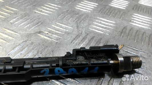 Форсунка бензиновая BMW 5 F10/F11 (2BA11B702)