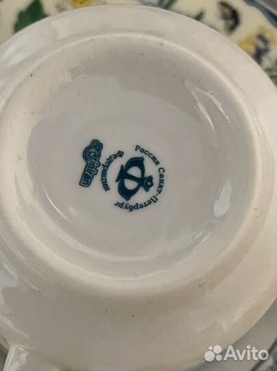 Фарфоровый чайный сервиз