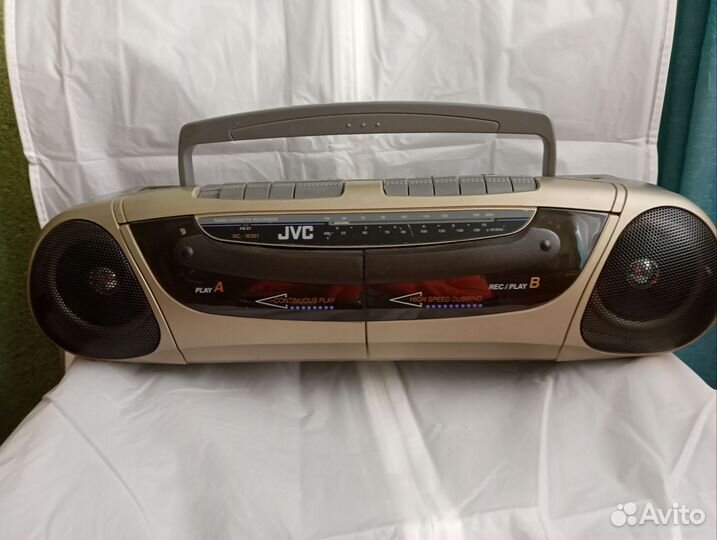 Магнитофон JVC
