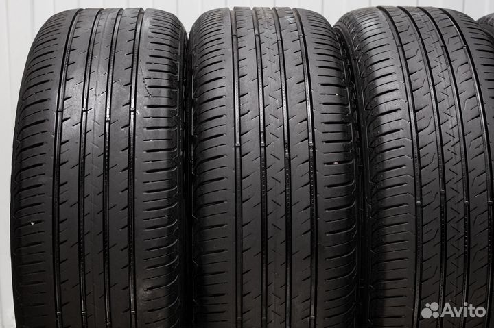 Goodyear EfficientGrip Performance SUV 225/55 R19 99V