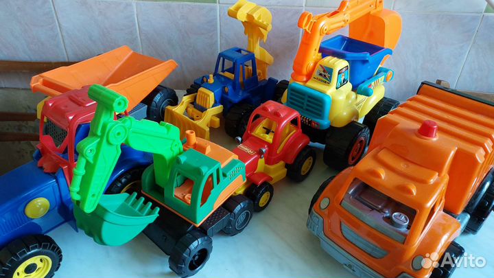 Детские игрушки машины