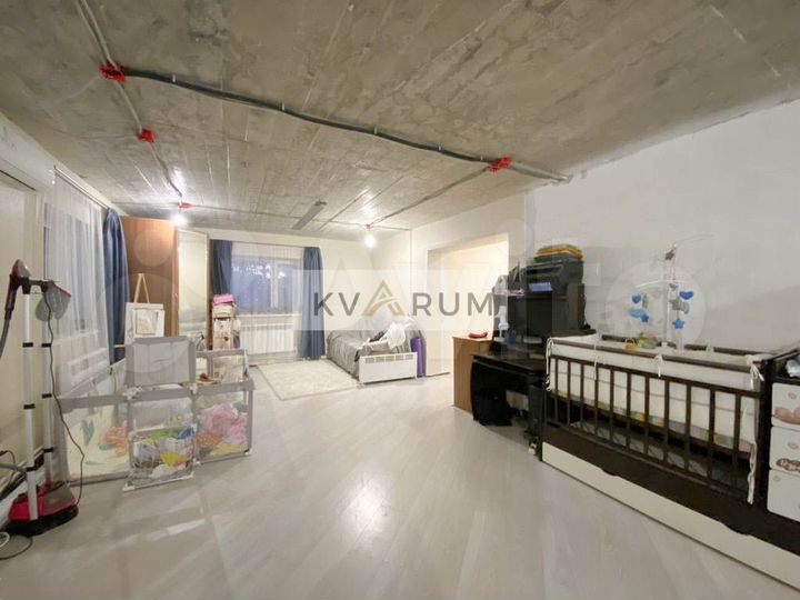 Дом 176,6 м² на участке 6,5 сот.