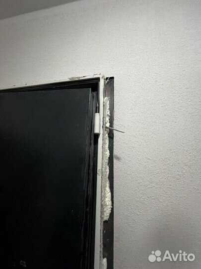 Продам входную дверь бу