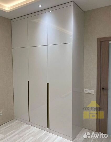 Шкаф в спальню