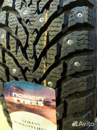 Nokian Tyres Hakkapeliitta 9 SUV 225/60 R17