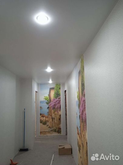 Поклейка обоев, ремонт, натяжные потолки