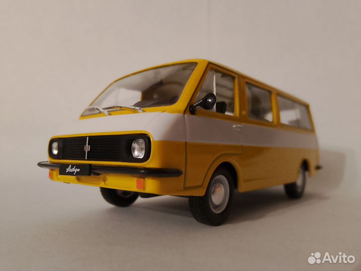 Раф 2203 Латвия 1:43