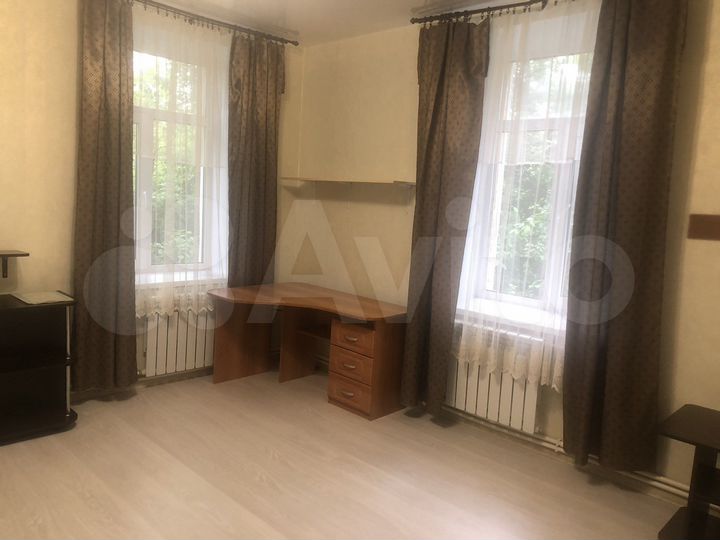 Комната 19 м² в 3-к., 2/2 эт.